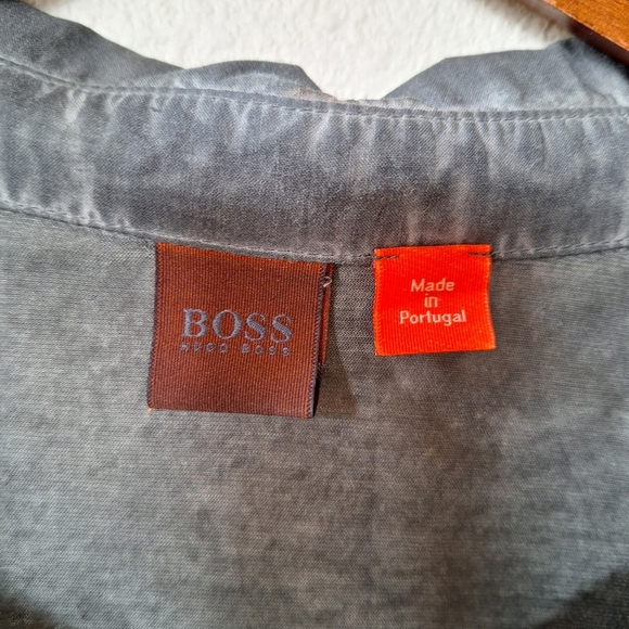 Hugo Boss Mens Raw Edge Collared Henley. Greenish Gray. Size L - Picture 2 of 8